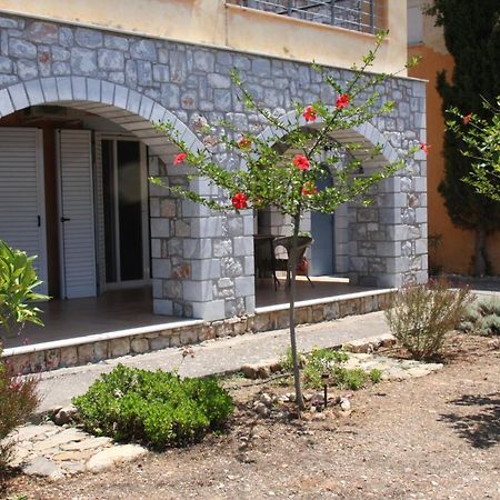 Villa Sea And Mountain View Kalamata Exterior foto
